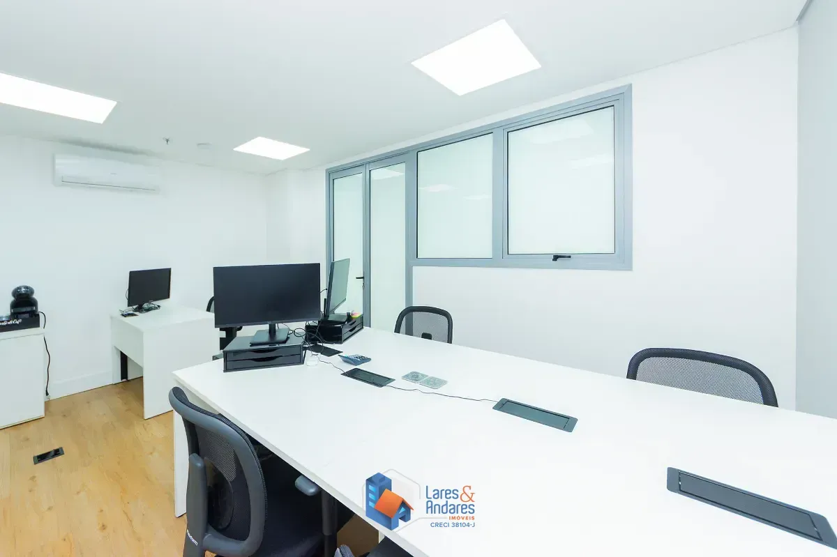 Imagem Conjunto comercial para venda em Santo Amaro, 80m²