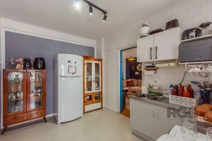 Imagem Apartamento 02 dormitórios no Bairro Floresta em Porto Alegre