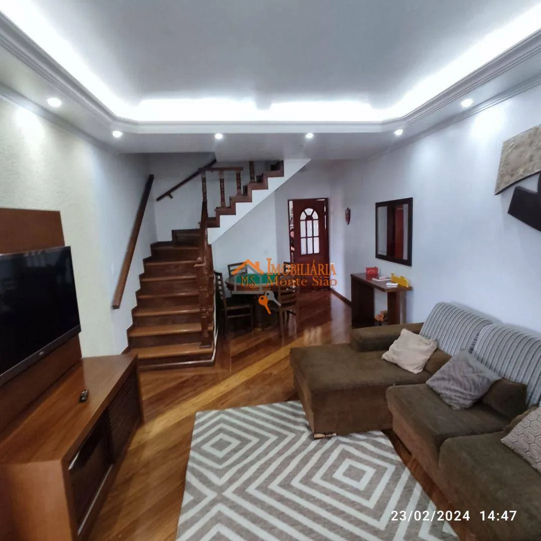 Imagem Sobrado com 3 dormitórios à venda, 198 m² por R$ 897.000,00 - Jardim Vila Galvão - Guarulhos/SP