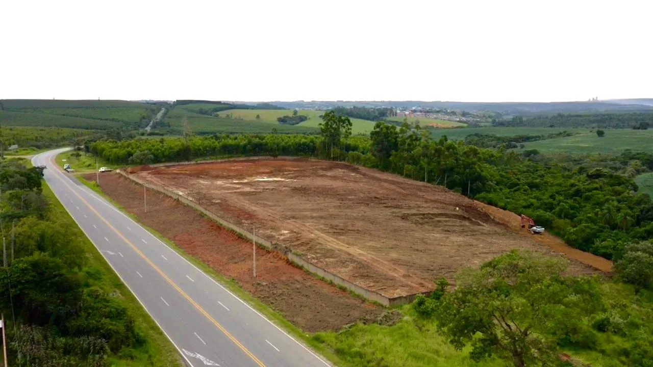 Foto do imóvel Lote Comercial de 24.200m² em Salto de Pirapora, SALTO DE PIRAPORA - SP