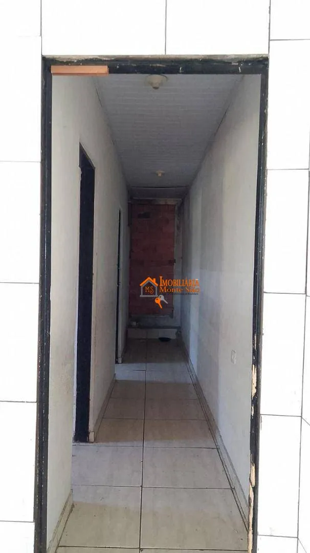Imagem Sobrado com 5 dormitórios à venda, 200 m² por R$ 240.000,00 - Jardim Fortaleza - Guarulhos/SP