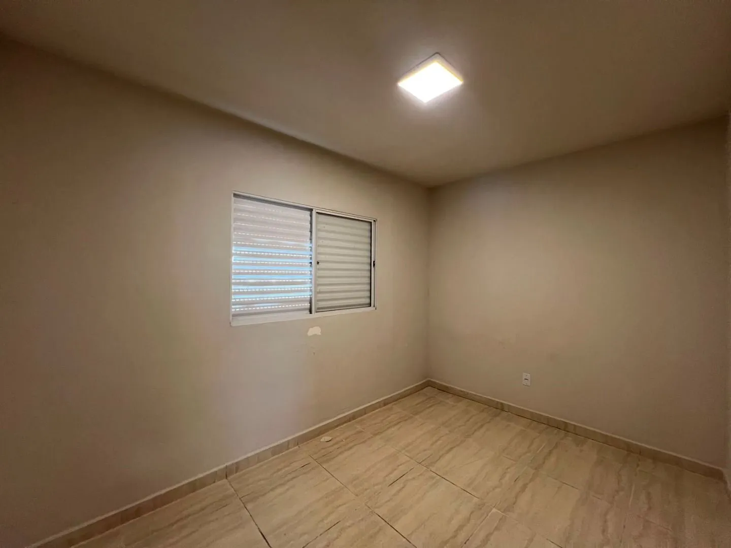 Imagem Casa com 2 dormitórios à venda, 74 m² por R$ 190.000,00 - Jardim Quebec - Patos de Minas/MG