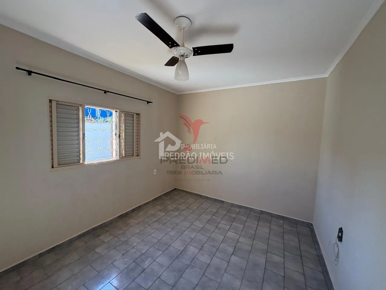 Imagem Sobrado de 2 quartos, 158m² no bairro Parque Residencial Elizabeth, em Lençóis Paulista