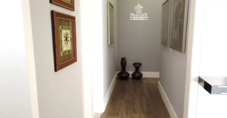 Imagem LINDÍSSIMA CASA À VENDA NO VILLAGGE MEDEIROS - PROJETADA POR DESIGNER DE INTERIORES