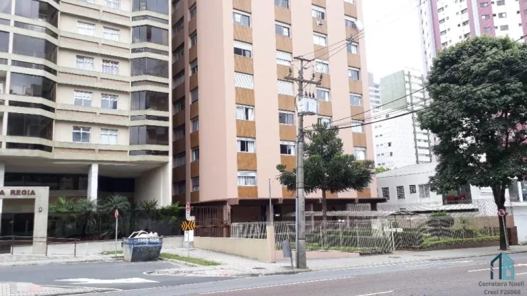 Foto do imóvel Apartamento a venda 04 quartos c/suíte no Bigorrilho/Batel em Curitiba PR
