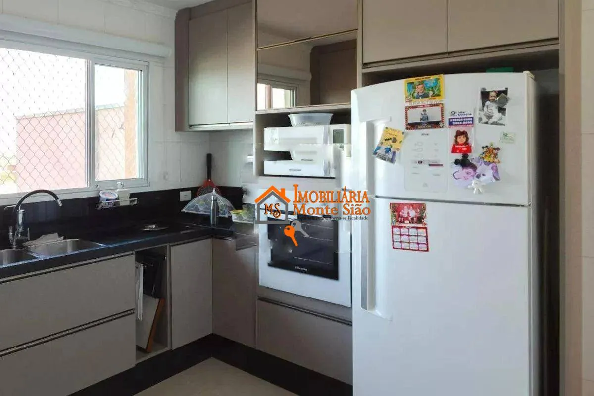 Imagem Casa com 3 dormitórios à venda, 168 m² por R$ 767.000,00 - Jardim Rizzo - Guarulhos/SP