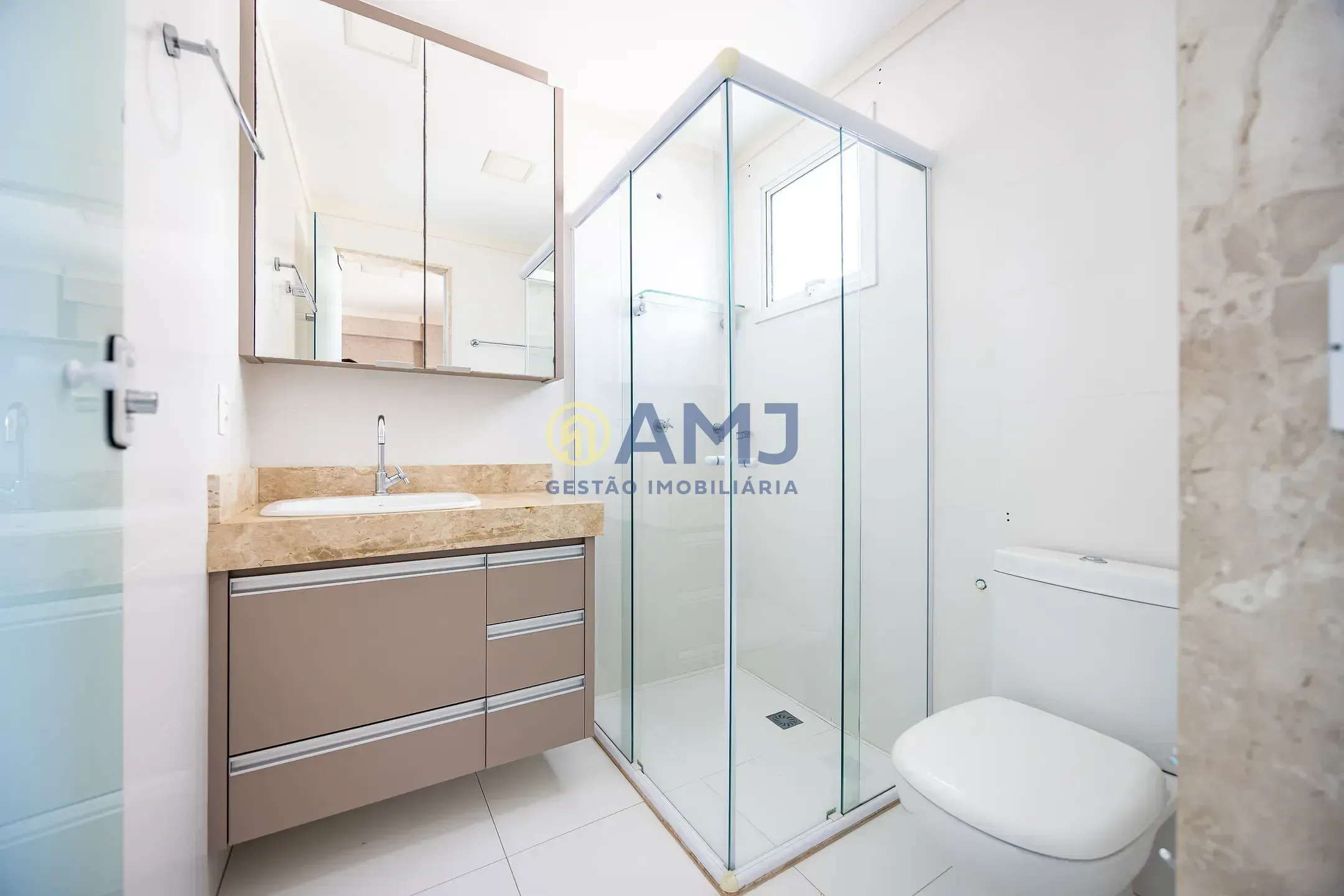 Imagem Apartamento à venda 3 Suítes - Palco Vaca Brava