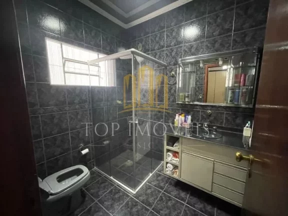 Imagem Linda Casa térrea de lote inteiro Localizada no Bosque dos Eucaliptos 3 dormitorios Suite Churrasqueira Portao Eletronico