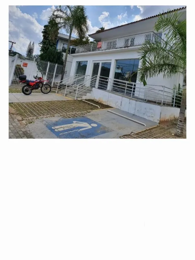 Imagem Casa Comercial para Locação em São Paulo / SP no bairro Pacaembu