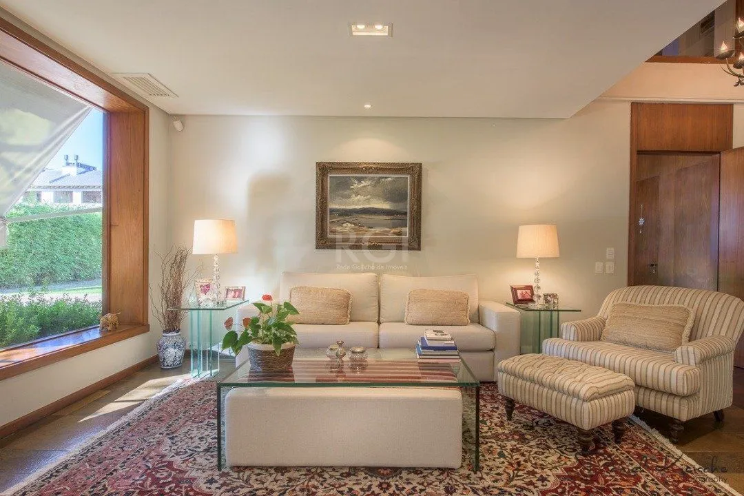 Imagem Casa para Venda - 418m², 5 dormitórios, sendo 1 suites, 6 vagas - Tristeza