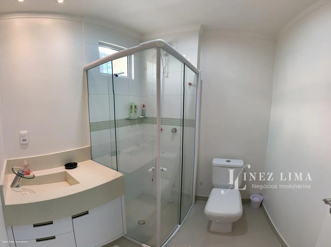 Imagem Apartamento 3 Quartos para Venda, 3 dormitórios, 3 suítes, 4 banheiros, 2 vagas