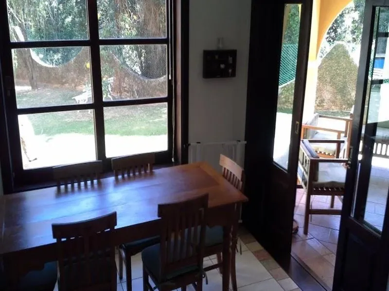 Imagem Casa de Luxo em Condomínio de Prestígio em Valinhos-SP: 4 suítes, uma independente, 3 salas, escritório, 6 banheiros, 4 vagas, 400m², em meio ao verde