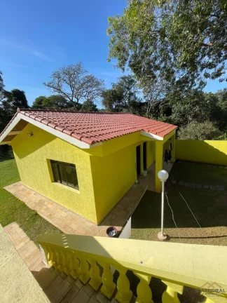 Imagem Casa térrea com 3 suítes em condomínio à venda em Jordanésia - Cajamar/SP