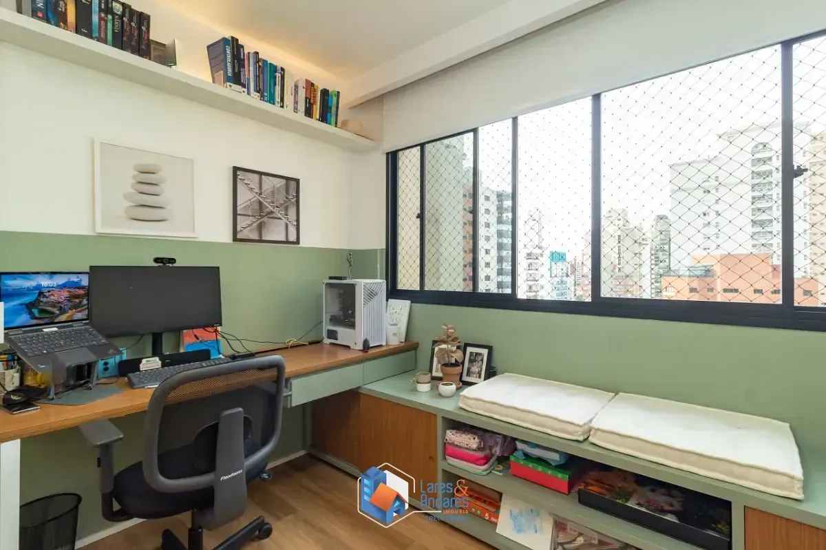 Imagem Apartamento para venda em Moema com 3 quartos, sendo 1 suíte, 152m²