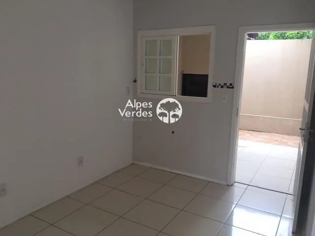 Imagem Vende-se Casa geminada localizada no bairro Sander - Três Coroas/RS 59,90m2