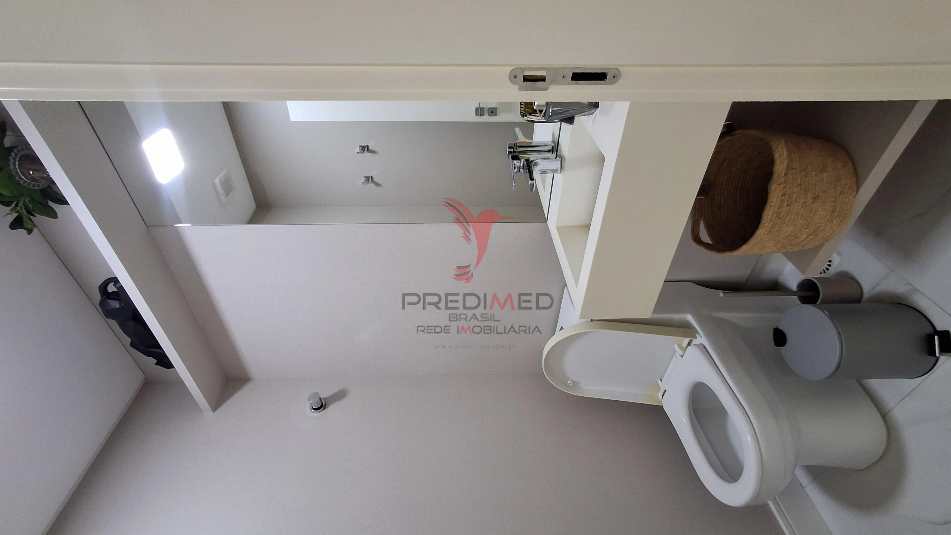 Imagem Apartamento alto padrão na meia praia