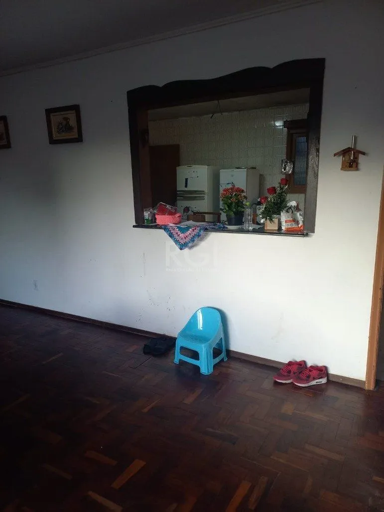 Imagem Casa para Venda - 256.44m², 4 dormitórios, sendo 1 suites, 4 vagas - Cavalhada