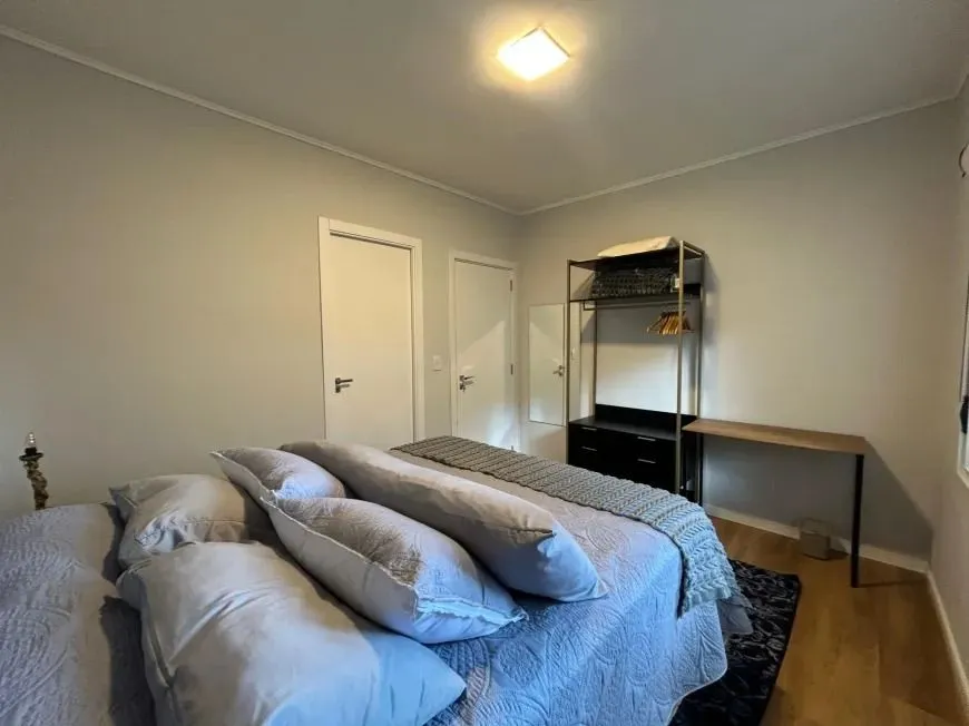 Imagem Apartamento com 83m², localizado no bairro Rio Branco em Porto ALegre/RS.