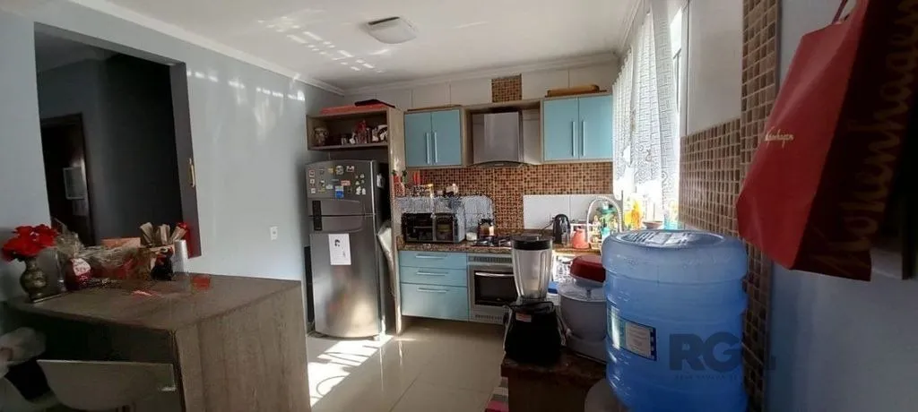 Imagem Casa com 2 dormitórios no bairro Hípica