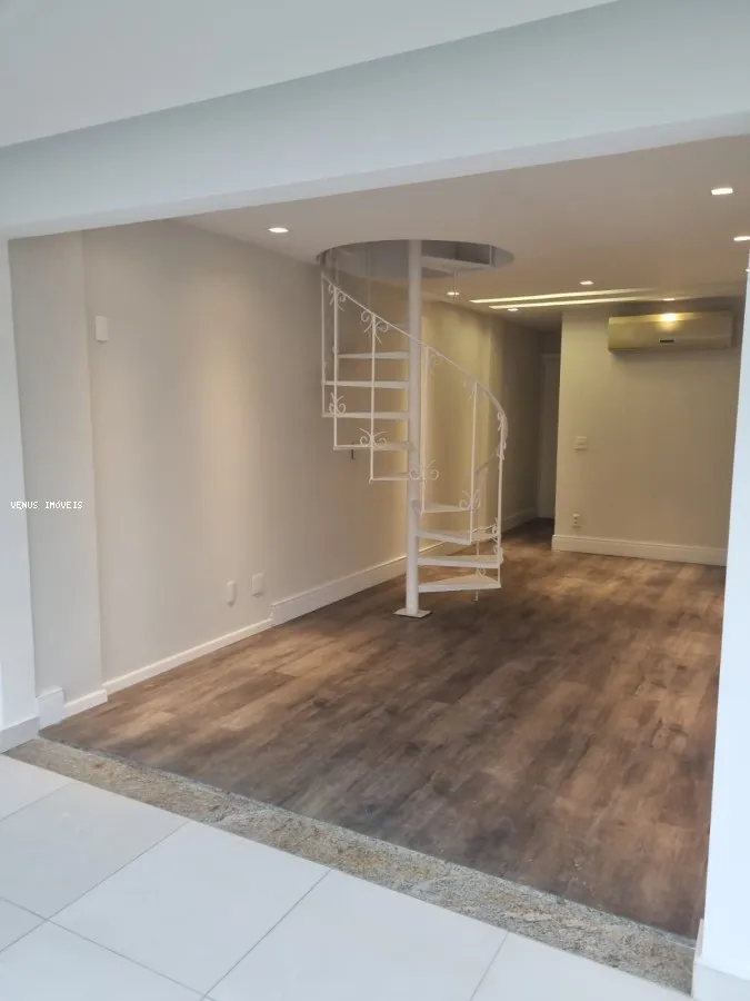 Imagem Apartamento 2 Quartos para Venda em Rio de Janeiro, Recreio dos Bandeirantes, 2 dormitórios, 1 suíte, 3 banheiros, 2 vagas