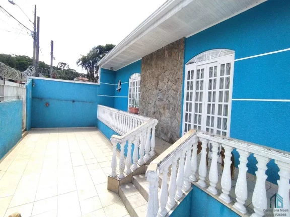 Imagem Casa a venda c/ amplo terreno, 05 quartos c/suíte no Santa Cândida/Boa Vista em Curitiba Pr