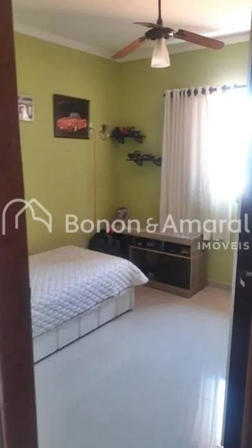 Imagem Casa em condomínio com 217 m² e 3 quartos