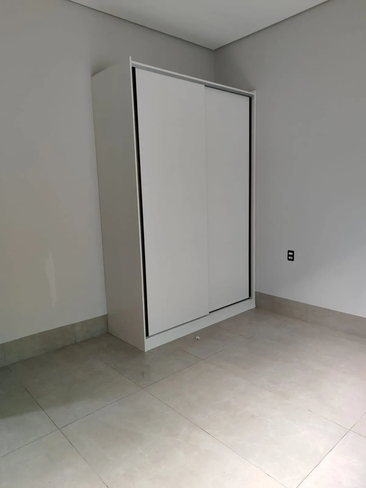 Imagem Casa 3 Quartos sendo 1 Suíte Condomínio Belvedere II Bairro Jardim Imperial
