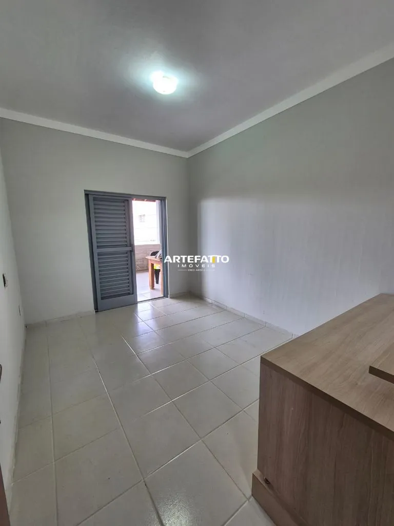 Imagem Sobrado com 3 dormitórios no bairro Franville