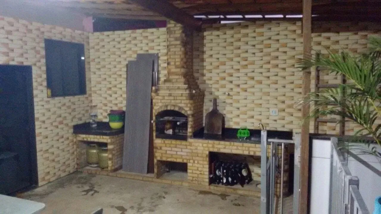 Imagem Casa em Condomínio para Venda em São Pedro da Aldeia / RJ no bairro Rua do Fogo
