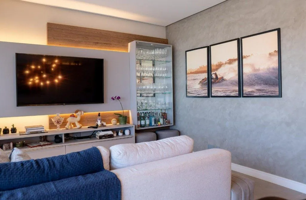 Imagem Apartamento para Venda - 81.57m², 2 dormitórios, sendo 1 suites, 2 vagas - Centro