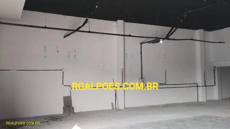 Imagem Galpão para Locação em DUQUE DE CAXIAS, PIONEIRA, 2 banheiros