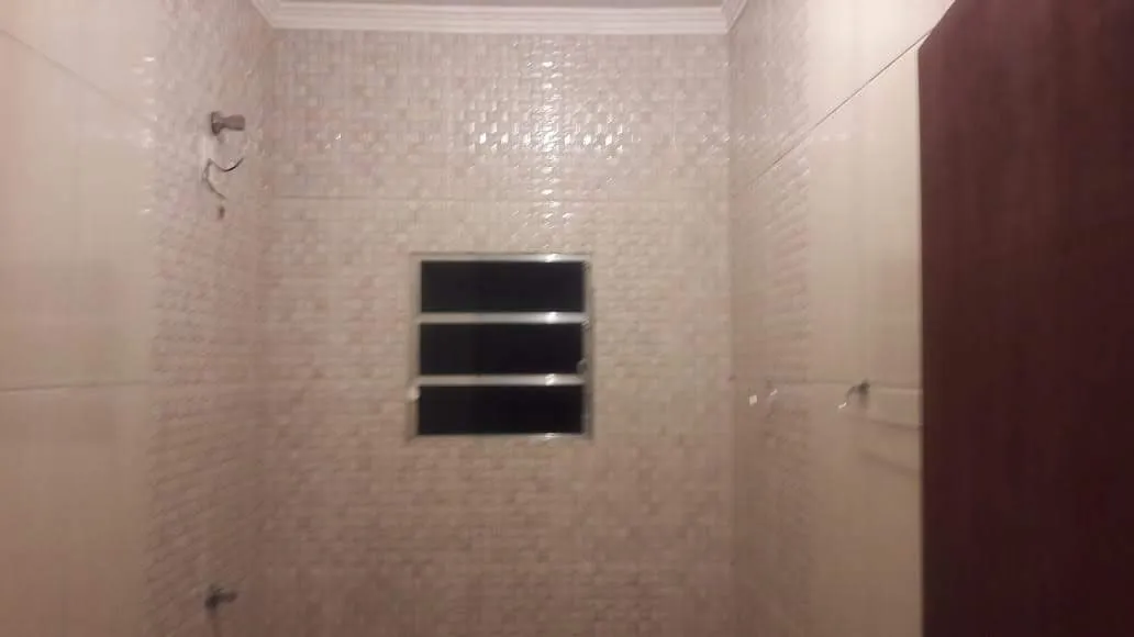 Imagem Casa a Venda em Jardim Ipanema com 2 Quartos e Garagem para 2 Carros