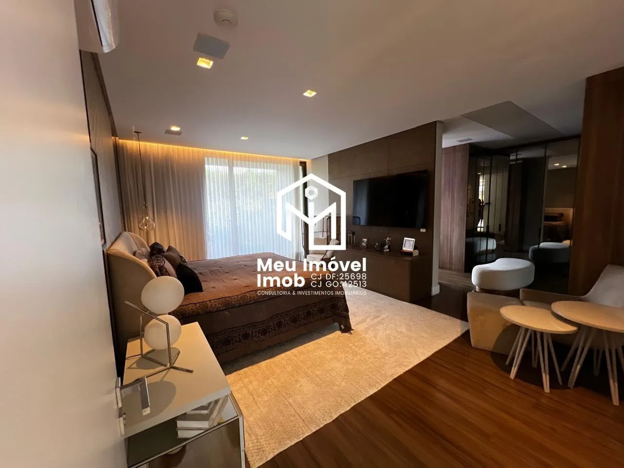 Imagem Casa 4 Quartos 4 Suítes 7 Vagas 860m² Mobiliado Park Way/DF