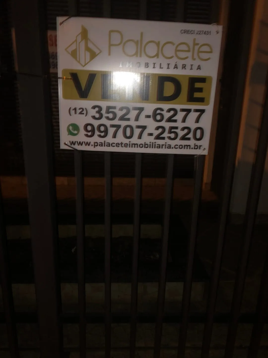 Imagem Comercial à venda 3 Quartos, 2 Vagas, 300M², Chácara Galega, Pindamonhangaba - SP