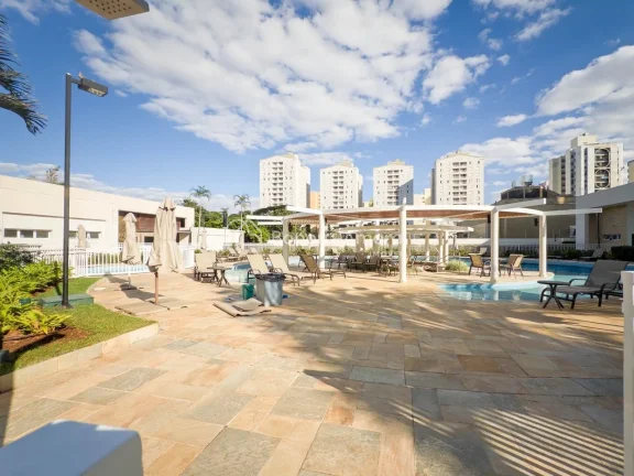 Imagem Apartamento moderno com 2 dormitórios (1 suíte), rico em armários planejados, andar alto e vista,...