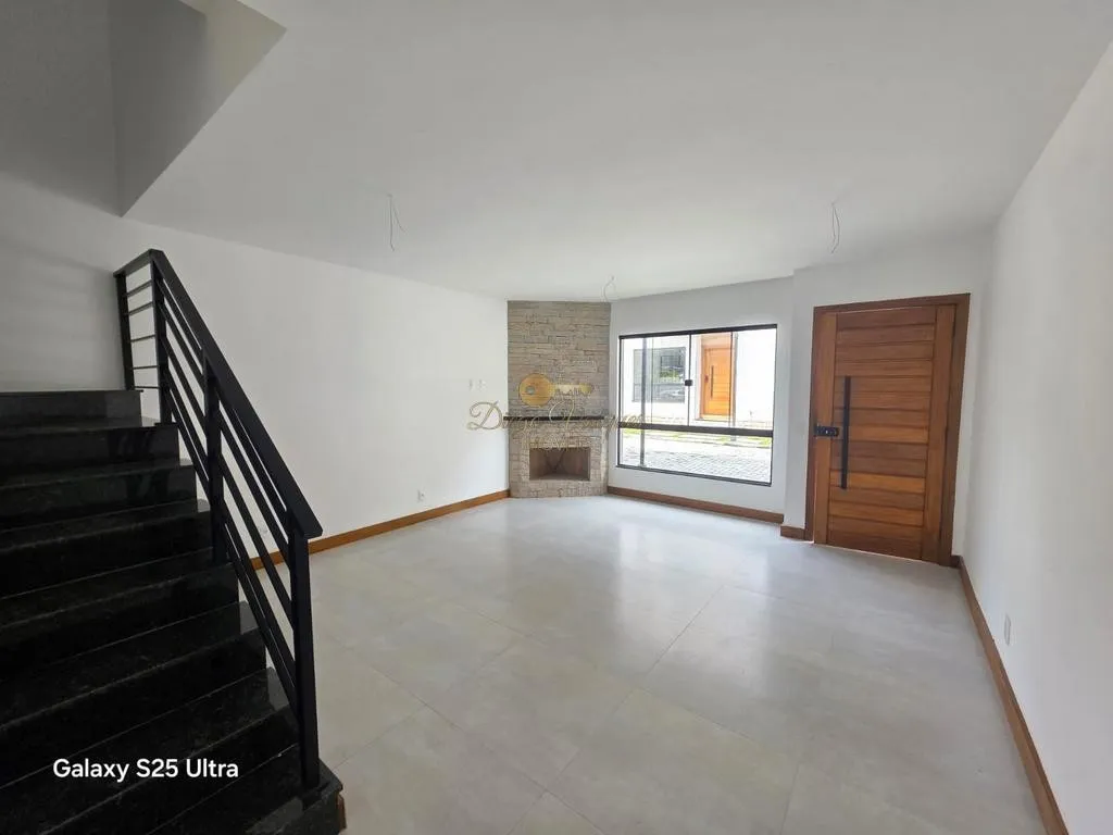 Imagem Casa em Condomínio para Venda em Teresópolis / RJ no bairro Alto