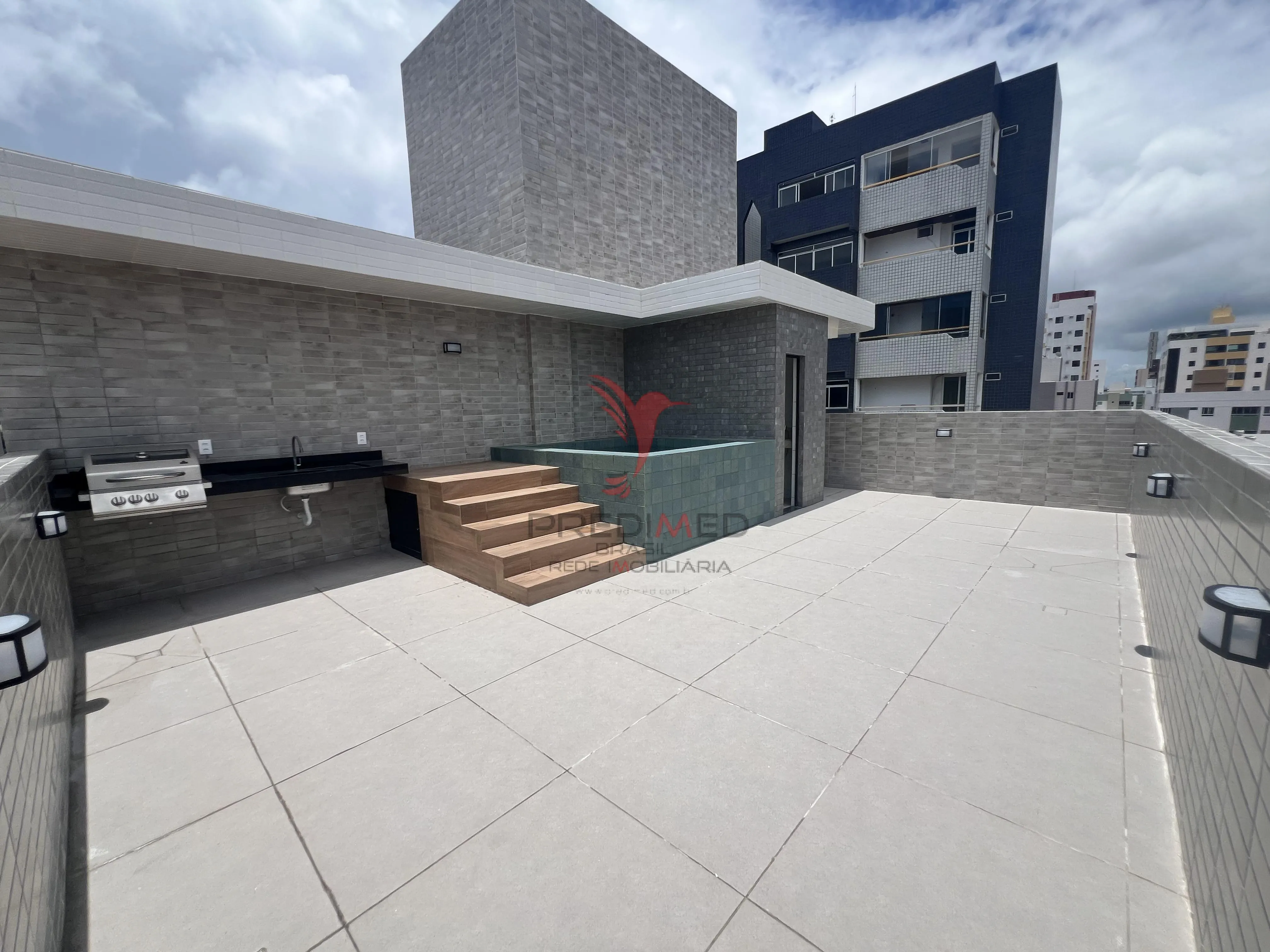 Foto do imóvel Cobertura Privativa no Bessa com Vista Mar! em Rua João Cabral de Lucena, 100 - Bessa, João Pessoa - PB