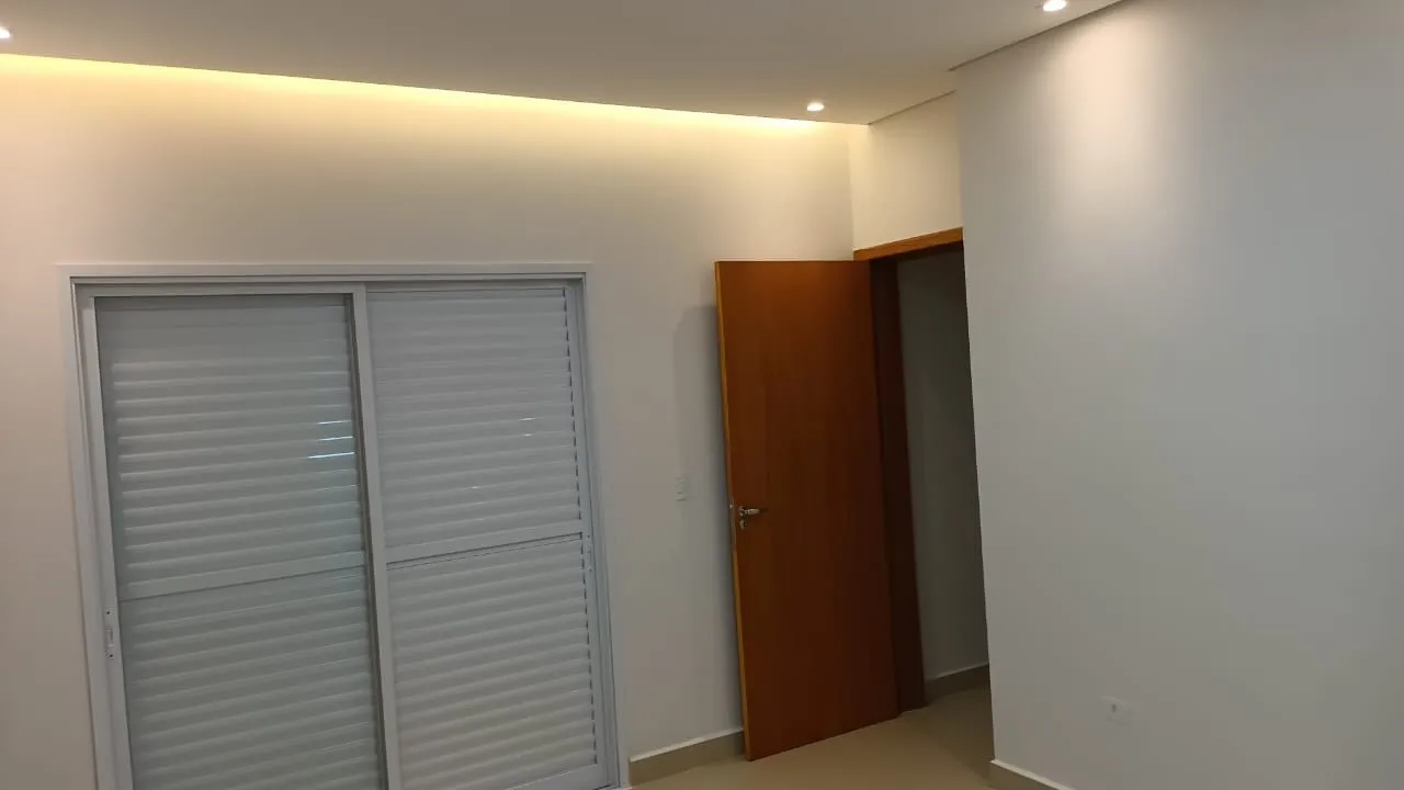 Imagem Casa à venda 3 Quartos, 1 Suite, 4 Vagas, 326M², Piracangaguá, Taubaté - SP | Condomínio Ouroville