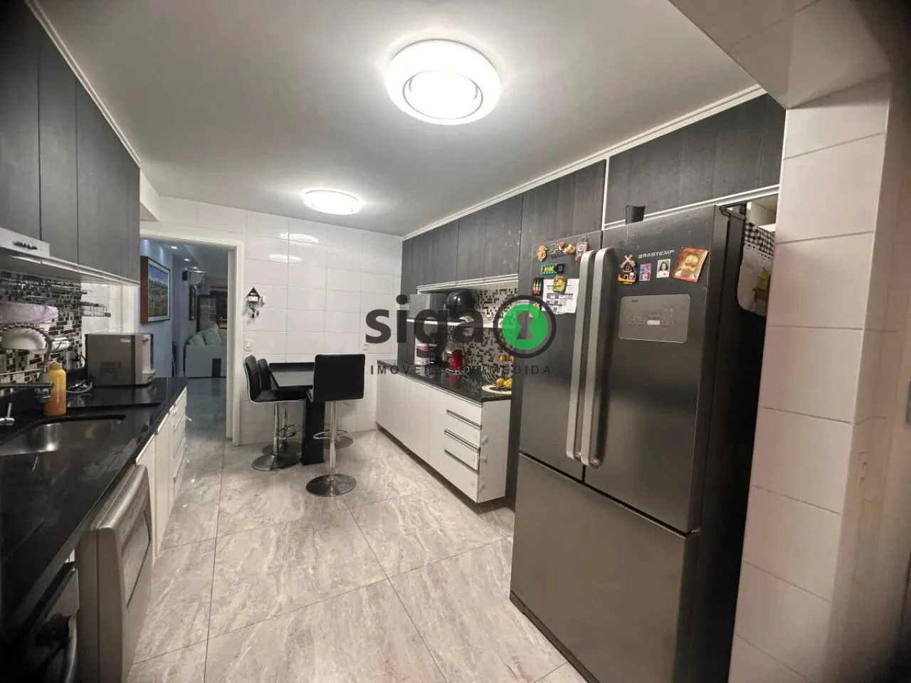 Imagem Apartamento com 3 dormitórios, 141m2, 2 vagas de garagem à venda no Panamby