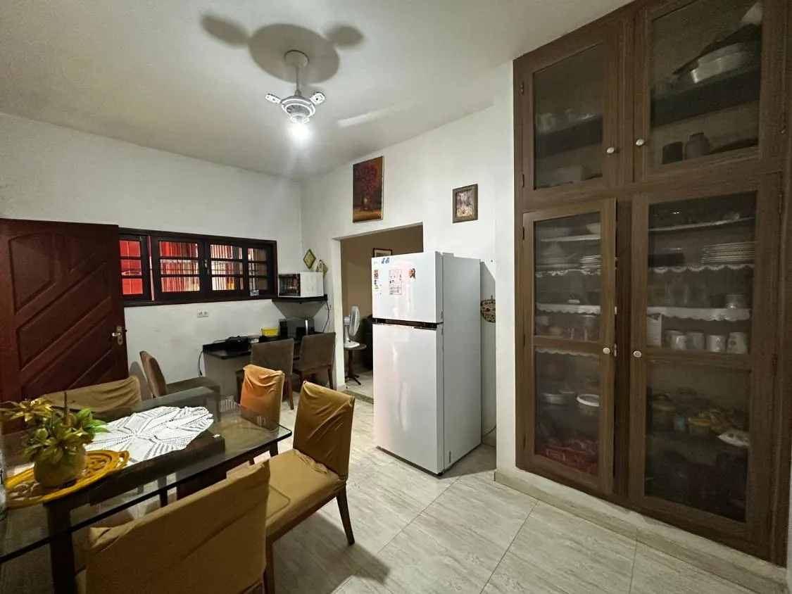 Imagem CASA TÉRREA COM PISCINA E EDÍCULA ASSOBRADADA A 100 METROS DA PRAIA SUARÃO ITANHAÉM