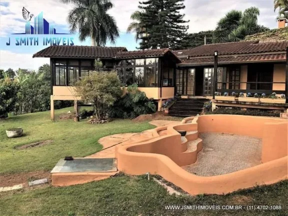 Imagem CASA Clássica e maravilhosa! 3 suítes, linda vista e casa hóspedes!