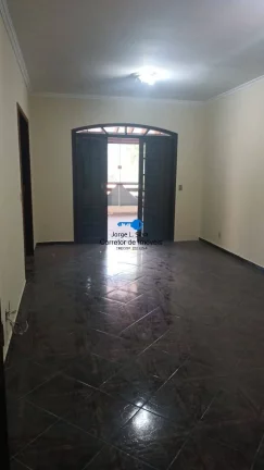 Imagem Sobrado 4 Dormitórios 2 Suítes 2 Salas 1 Varanda Garagem 4 Carros 390 A/C !