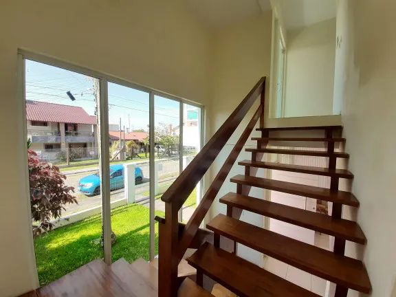 Imagem Casa com 5 Quartos à Venda ou Temporada, 200 m² em Posto 4 (Capão Novo) - Capão da Canoa
