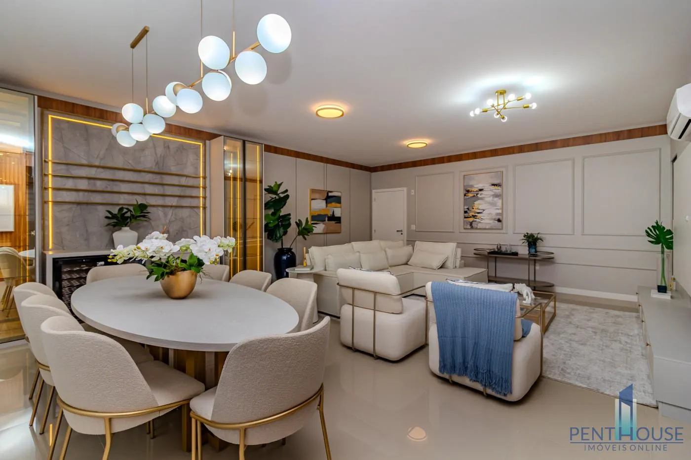 Imagem Apartamento Zona Central para Venda em Balneário Camboriú, CENTRO, 3 dormitórios, 1 suíte, 2 banheiros, 2 vagas