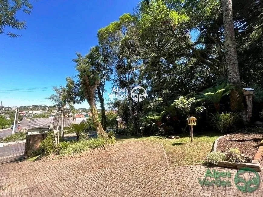 Imagem Casa com 2 quartos, 121,00m2, à venda em Canela, Palace Hotel