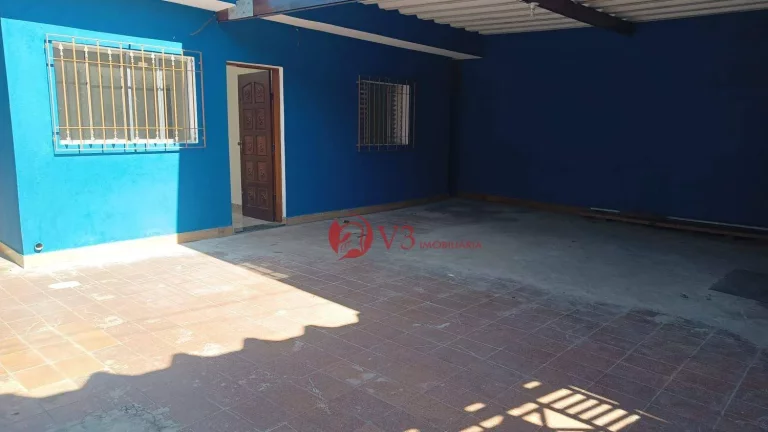 Foto do imóvel Casa com 65 metros quadrados, sala, cozinha, 2 quartos, 3 banheiros, 4 vagas de garagem , com edícula