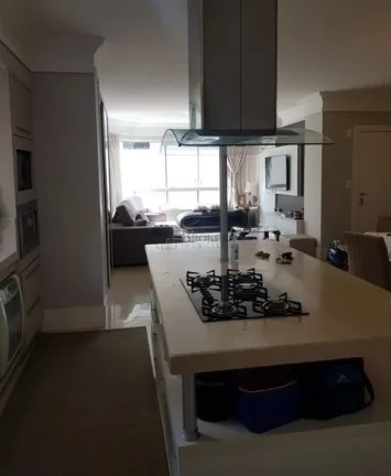 Imagem Ótimo apartamento quadra mar em Balneário Camboriú.