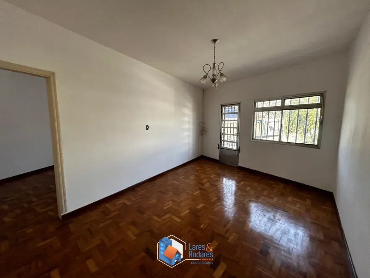 Imagem Sobrado para venda em Jardim Japão com 3 quartos, 302m²