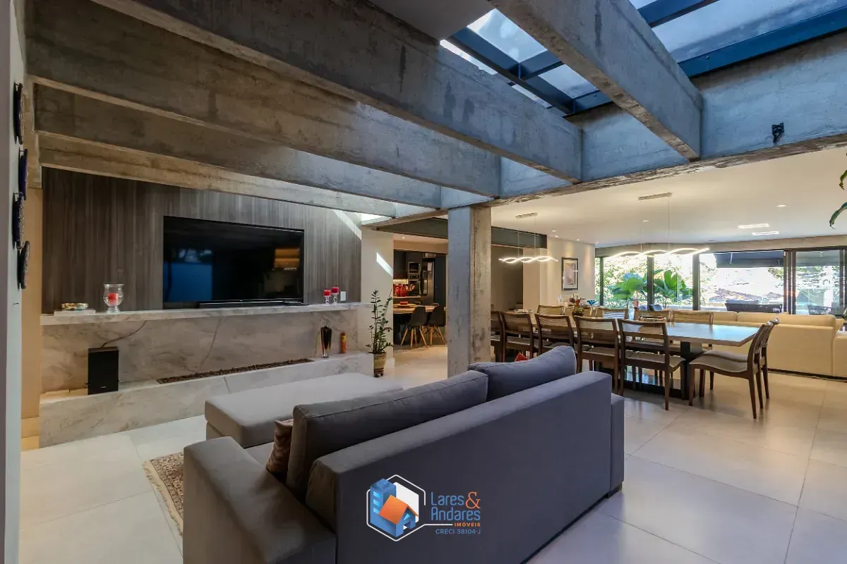 Imagem Casa para venda em Brooklin Paulista com 3 quartos, sendo 3 suítes, 383m²