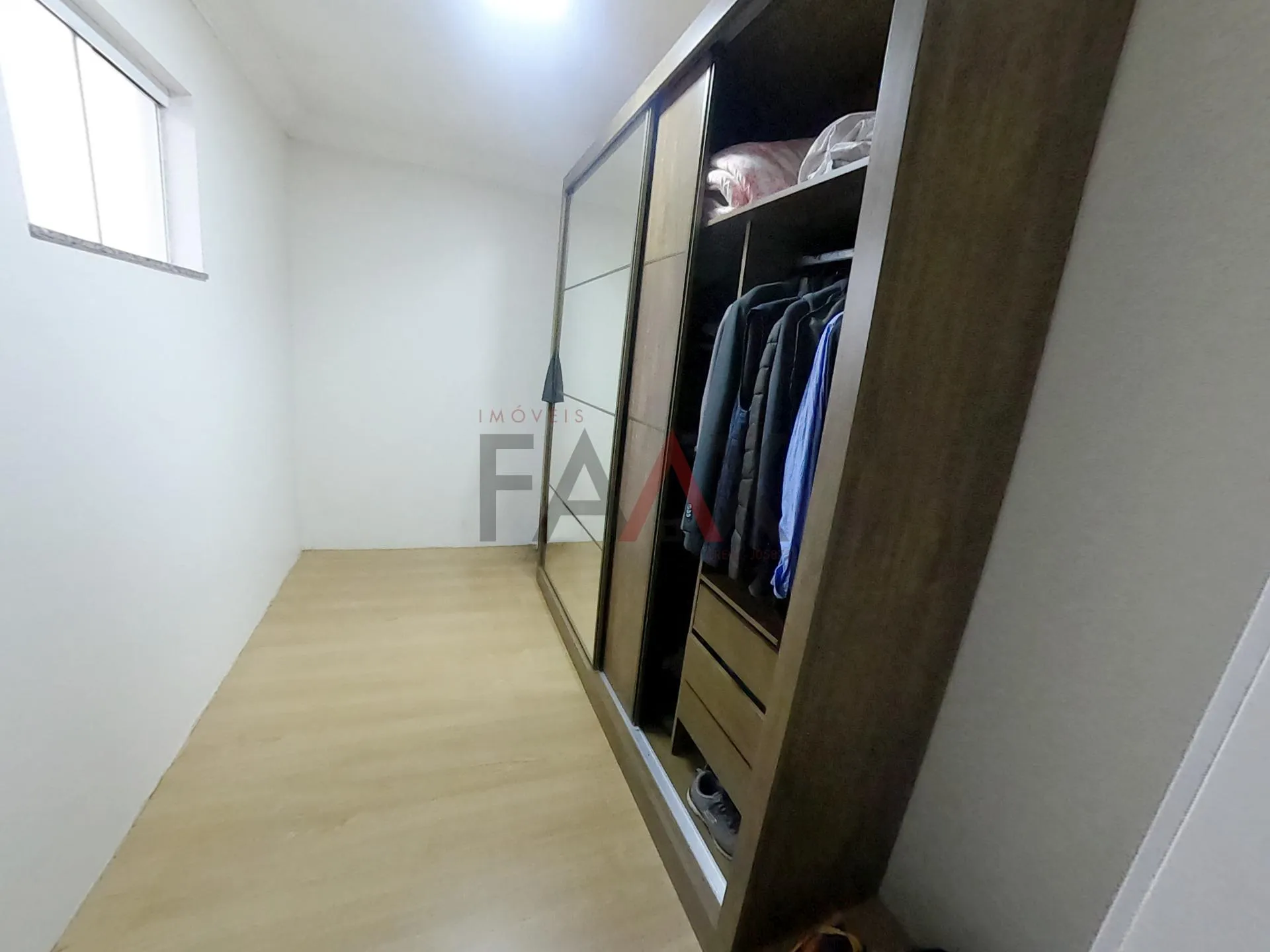 Imagem Sobrado com 4 dormitórios à venda,648.00 m², Alto da XV, GUARAPUAVA - PR